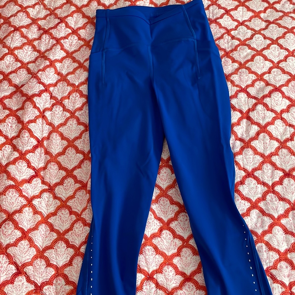 the cutest lulu legging size 2